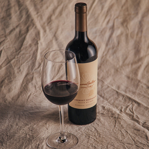 ¿Cuántas calorías tiene una copa de vino tinto cabernet sauvignon?